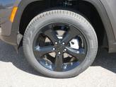 Thumbnail of 2025 Baltic Gray Metallic Clearcoat Jeep Grand Cherokee