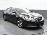 Thumbnail of 2017 Super Black Clearcoat Nissan Altima