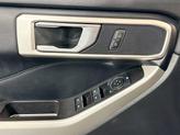 Thumbnail of 2020 Oxford White Ford Explorer