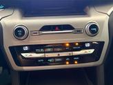 Thumbnail of 2020 Oxford White Ford Explorer