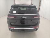 Thumbnail of 2025 Diamond Black Crystal Pearlcoat Jeep Grand Cherokee L