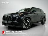 Photo of 2022 Midnight Black Metallic Toyota Highlander