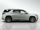 Thumbnail of 2019 Silver Ice Metallic Chevrolet Traverse