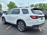 Thumbnail of 2025 Platinum White Pearl Honda Pilot