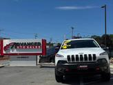 Thumbnail of 2016 Bright White Clearcoat Jeep Cherokee