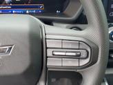 Thumbnail of 2025 Summit White Chevrolet Colorado