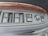 Thumbnail of 2019 pewter gray metallic Acura MDX