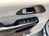 Thumbnail of 2017 Granite Crystal Metallic Clearcoat Chrysler Pacifica