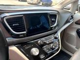 Thumbnail of 2017 Granite Crystal Metallic Clearcoat Chrysler Pacifica