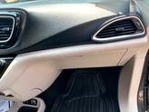 Thumbnail of 2017 Granite Crystal Metallic Clearcoat Chrysler Pacifica