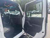 Thumbnail of 2014 Bright White Clearcoat Jeep Wrangler Unlimited