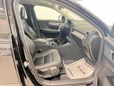 Thumbnail of 2024 Onyx Black Metallic Volvo XC40