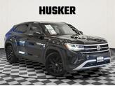 Photo of 2021 Deep Black Pearl Effect Volkswagen Atlas Cross Sport