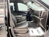 Thumbnail of 2024 Onyx Black GMC Sierra 2500