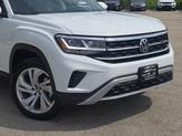 Thumbnail of 2022 Pure White Volkswagen Atlas