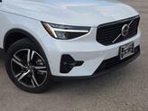 Thumbnail of 2023 Crystal White Metallic Volvo XC40