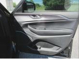 Thumbnail of 2021 Diamond Black Crystal Pearlcoat Jeep Grand Cherokee L