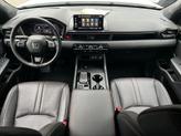 Thumbnail of 2025 Platinum White Pearl Honda Pilot