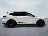 Thumbnail of 2026 Platinum White Pearl Acura MDX