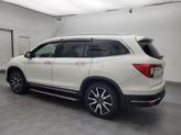 Thumbnail of 2019 White Diamond Pearl Honda Pilot