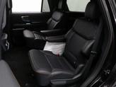Thumbnail of 2025 Agate Black Metallic Ford Expedition