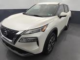 Thumbnail of 2022 Pearl White Tricoat Nissan Rogue