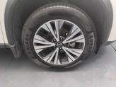 Thumbnail of 2023 Pearl White Tricoat Nissan Rogue