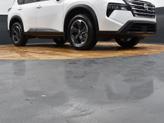 Thumbnail of 2025 Everest White Pearl Nissan Rogue