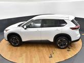 Thumbnail of 2025 Everest White Pearl Nissan Rogue