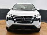 Thumbnail of 2025 Everest White Pearl Nissan Rogue