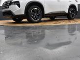 Thumbnail of 2025 Everest White Pearl Nissan Rogue