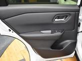 Thumbnail of 2025 Everest White Pearl Nissan Rogue