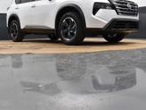 Thumbnail of 2025 Everest White Pearl Nissan Rogue