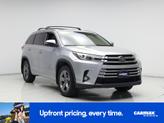 Photo of 2018 Silver Toyota Highlander