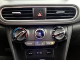 Thumbnail of 2018 White Hyundai KONA