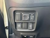 Thumbnail of 2014 White Pearl Nissan Juke