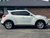 Thumbnail of 2014 White Pearl Nissan Juke