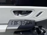 Thumbnail of 2025 Lunar Silver Metallic Honda Pilot