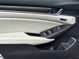 Thumbnail of 2019 Platinum White Pearl Honda Accord