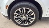 Thumbnail of 2018 Crystal White Tricoat Cadillac XT5