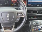Thumbnail of 2022 Infinite Black Metallic Clearcoat Lincoln Nautilus