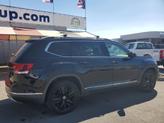 Thumbnail of 2018 Deep Black Volkswagen Atlas