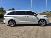 Thumbnail of 2021 White Toyota Sienna