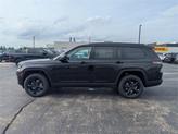 Thumbnail of 2025 Diamond Black Crystal Pearl-Coat Exterior Paint Jeep Grand Cherokee