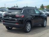 Thumbnail of 2024 Diamond Black Crystal Pearlcoat Jeep Compass