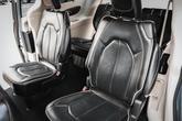Thumbnail of 2022 Silver Mist Clearcoat Chrysler Pacifica