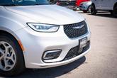 Thumbnail of 2022 Silver Mist Clearcoat Chrysler Pacifica