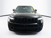 Thumbnail of 2023 Diamond Black Jeep Grand Cherokee L