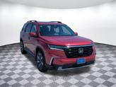 Thumbnail of 2025 Radiant Red Metallic II Honda Pilot