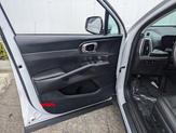Thumbnail of 2024 Glacial White Pearl Kia Sorento